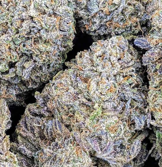 **80oz** AAA Black Dragon : Sativa